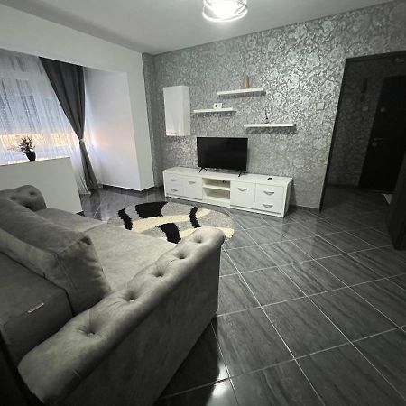 Apartament Spatios, Zona Centrala In Iasi Apartment ภายนอก รูปภาพ